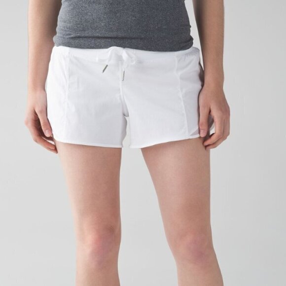 Lululemon Hotty Hot Short *Long White - Picture 6 of 6